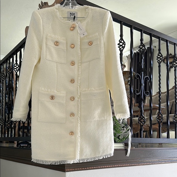 Milly Jackets & Blazers - Milly Cream Tweed Blazer with Gold Buttons super classy and elegant.
